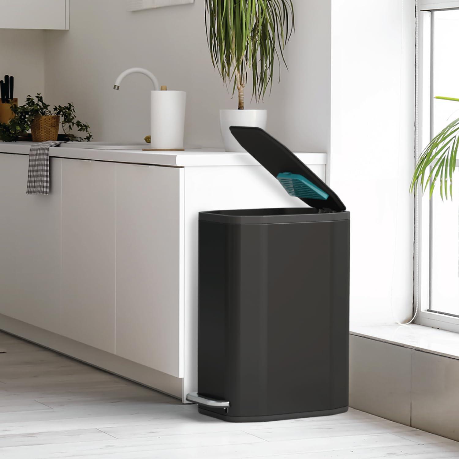 13 Gallon Slim Trash Can with CleanAura